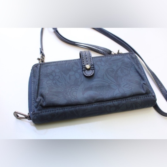 The Sak Iris Crossbody - Picture 8 of 8